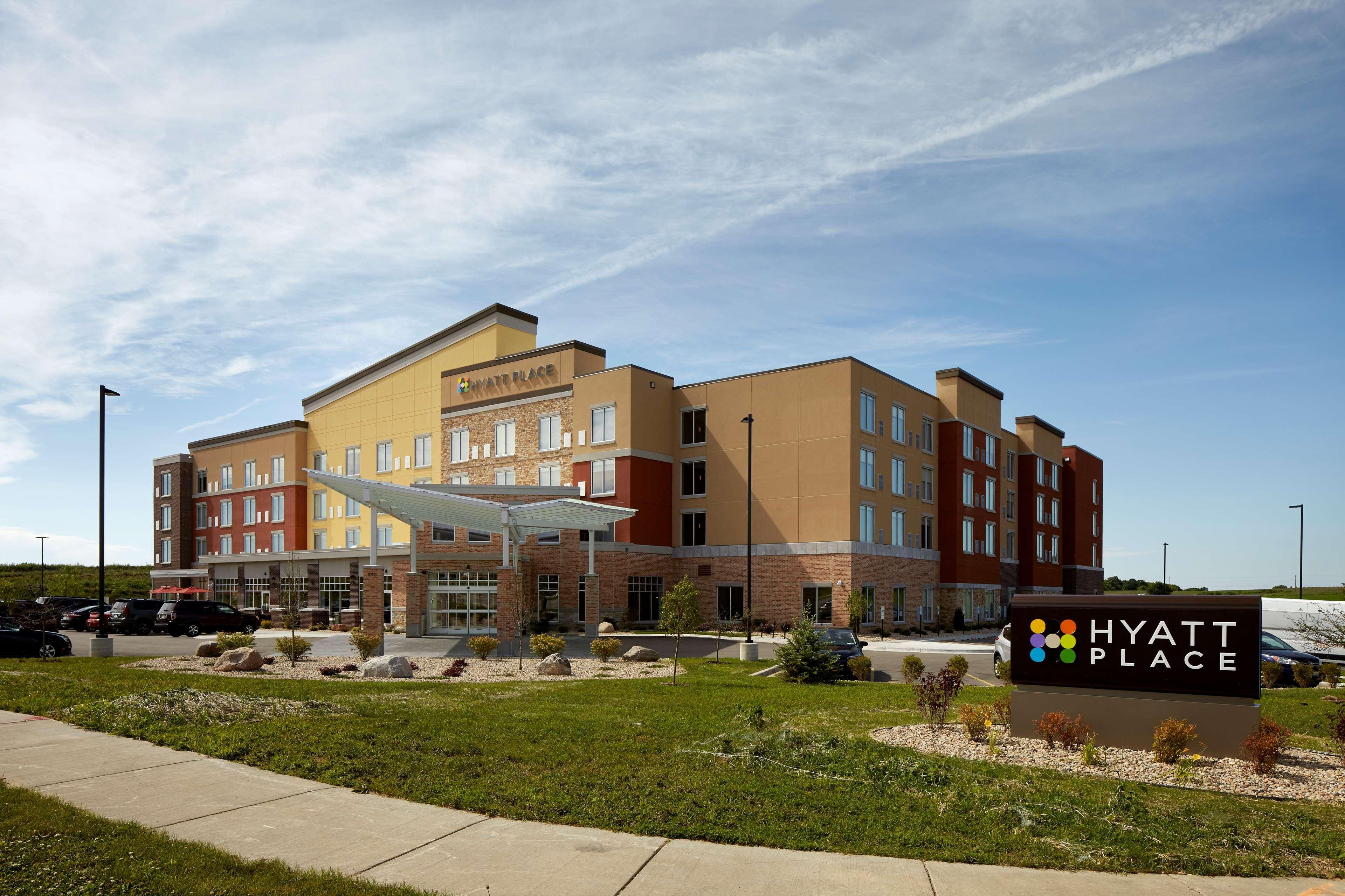 Hyatt Place Madison/Verona Bagian luar foto
