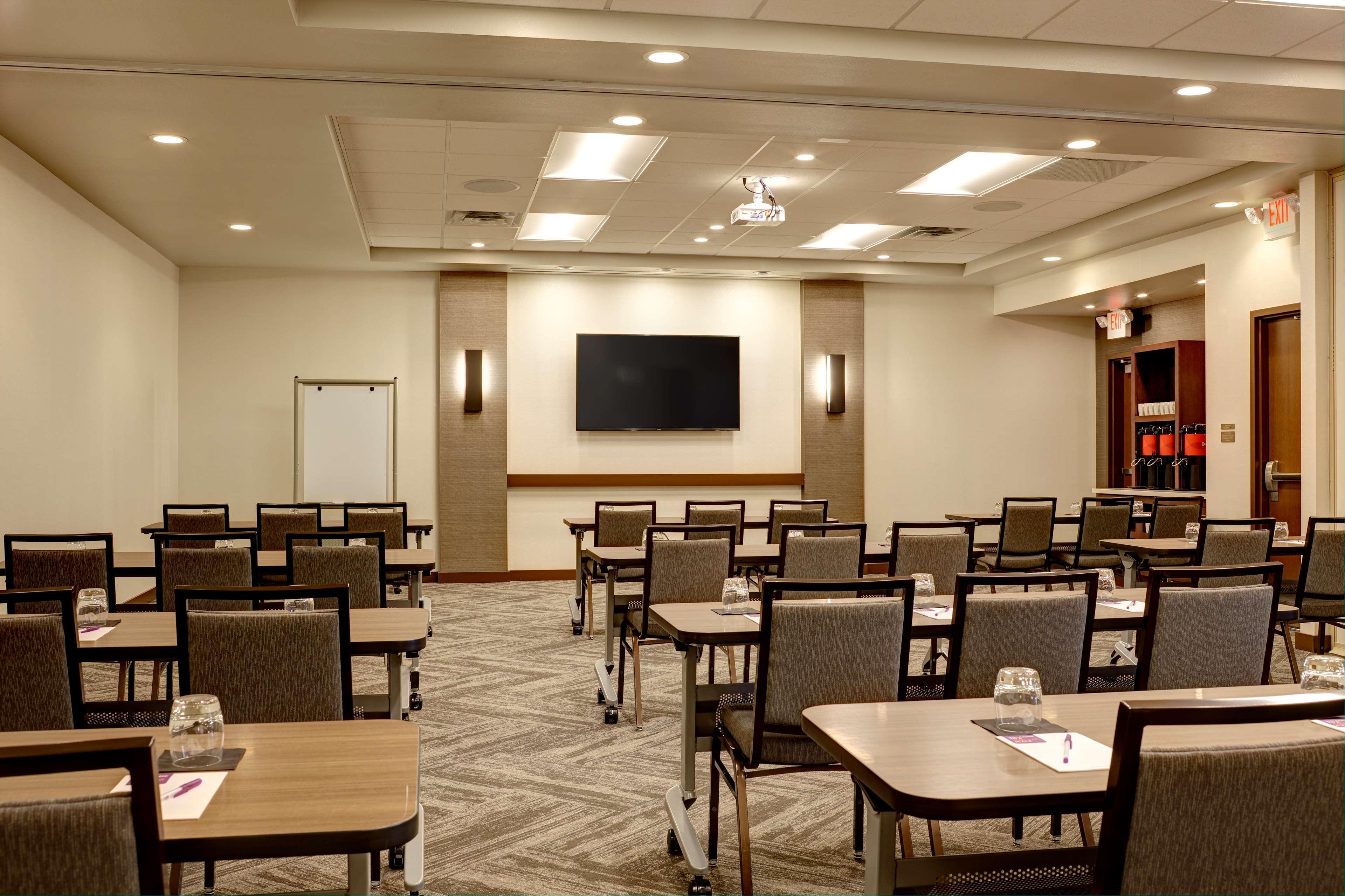 Hyatt Place Madison/Verona Bagian luar foto